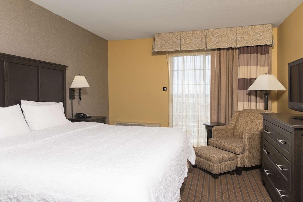Hampton Inn Холланд Экстерьер фото