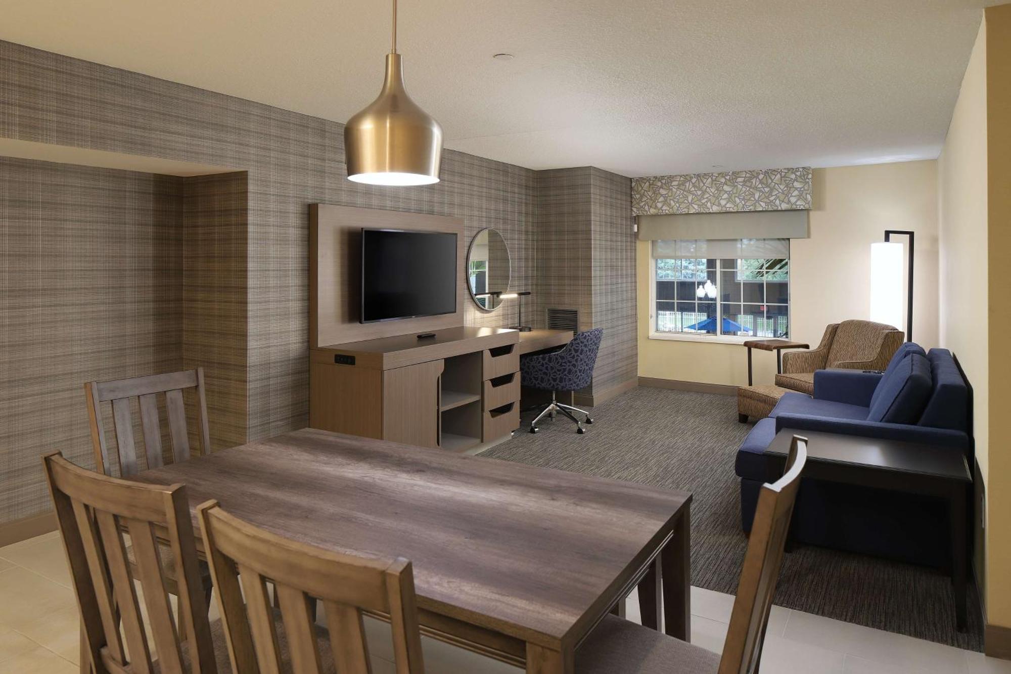 Hampton Inn Холланд Экстерьер фото